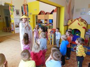 Den cizích zemí a jazyků